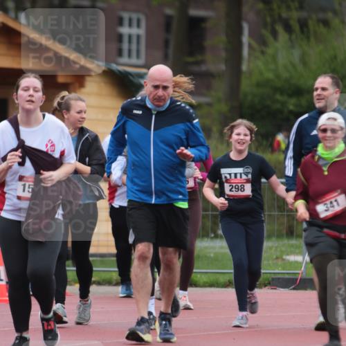 13.04.2025 - Hammer Lauf A. Gomolzig http://msf.ph/oto/7667224 13.04.2025 12:54:26 Ziel 200, 201, 297, 298, 341, 342, 689, 1237, 1582 meine-sportfotos.de