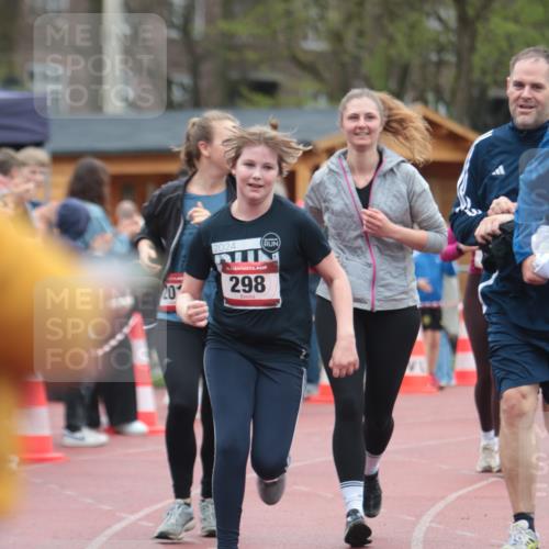 13.04.2025 - Hammer Lauf A. Gomolzig http://msf.ph/oto/7667230 13.04.2025 12:54:32 Ziel 200, 201, 297, 298, 341, 342, 426, 689, 1048, 1559, 1582, 1604 meine-sportfotos.de