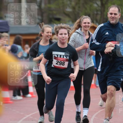 13.04.2025 - Hammer Lauf A. Gomolzig http://msf.ph/oto/7667231 13.04.2025 12:54:32 Ziel 200, 201, 297, 298, 341, 342, 426, 689, 1048, 1559, 1582, 1604 meine-sportfotos.de