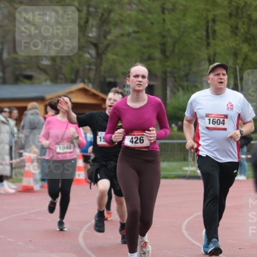 13.04.2025 - Hammer Lauf A. Gomolzig http://msf.ph/oto/7667236 13.04.2025 12:54:36 Ziel 201, 231, 426, 689, 1048, 1559, 1604 meine-sportfotos.de