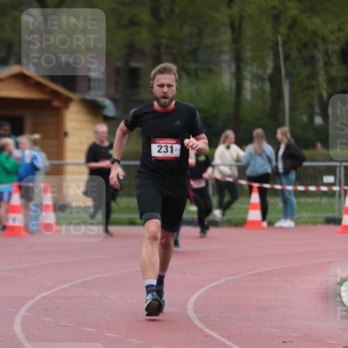 13.04.2025 - Hammer Lauf A. Gomolzig http://msf.ph/oto/7667242 13.04.2025 12:54:43 Ziel 231, 1372, 1554 meine-sportfotos.de