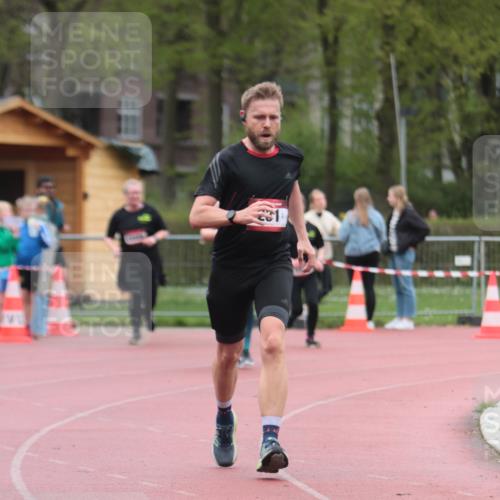 13.04.2025 - Hammer Lauf A. Gomolzig http://msf.ph/oto/7667243 13.04.2025 12:54:44 Ziel 231, 1372, 1554 meine-sportfotos.de