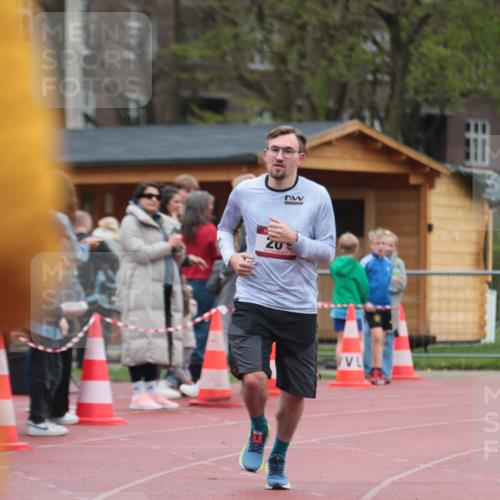 13.04.2025 - Hammer Lauf A. Gomolzig http://msf.ph/oto/7667269 13.04.2025 12:55:06 Ziel 20, 1375 meine-sportfotos.de