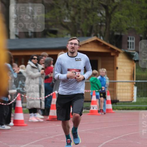 13.04.2025 - Hammer Lauf A. Gomolzig http://msf.ph/oto/7667270 13.04.2025 12:55:06 Ziel 20, 1375 meine-sportfotos.de