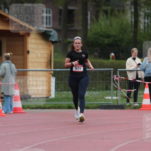 13.04.2025 - Hammer Lauf A. Gomolzig http://msf.ph/oto/7667280 13.04.2025 12:55:49 Ziel 571, 1051 meine-sportfotos.de