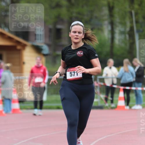 13.04.2025 - Hammer Lauf A. Gomolzig http://msf.ph/oto/7667286 13.04.2025 12:55:54 Ziel 322, 444, 548, 571, 1051 meine-sportfotos.de