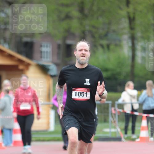 13.04.2025 - Hammer Lauf A. Gomolzig http://msf.ph/oto/7667289 13.04.2025 12:55:57 Ziel 322, 444, 548, 1051, 1772 meine-sportfotos.de