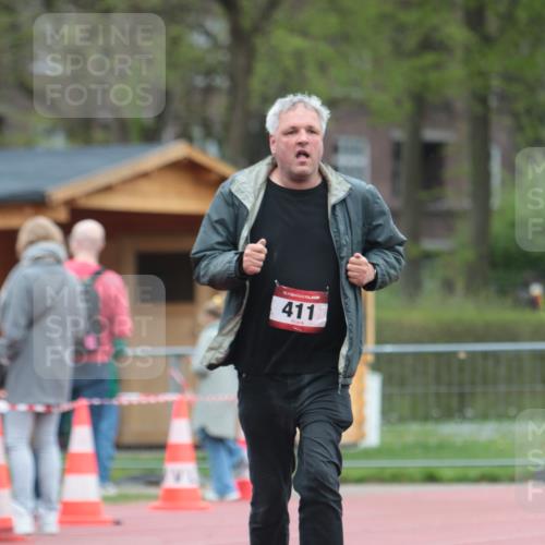 13.04.2025 - Hammer Lauf A. Gomolzig http://msf.ph/oto/7667311 13.04.2025 12:56:10 Ziel 397, 411, 442 meine-sportfotos.de