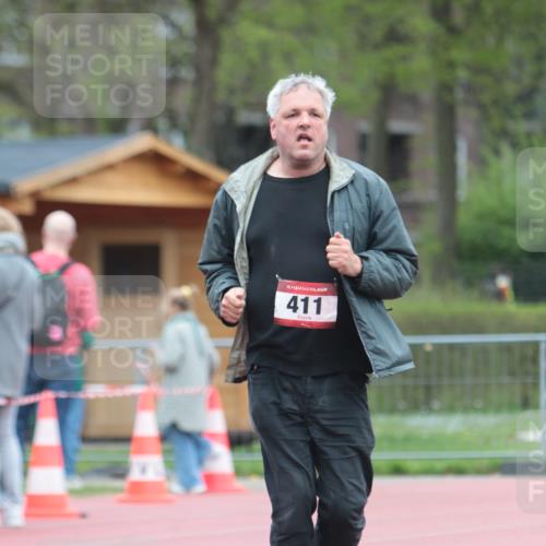 13.04.2025 - Hammer Lauf A. Gomolzig http://msf.ph/oto/7667312 13.04.2025 12:56:10 Ziel 397, 411, 442 meine-sportfotos.de