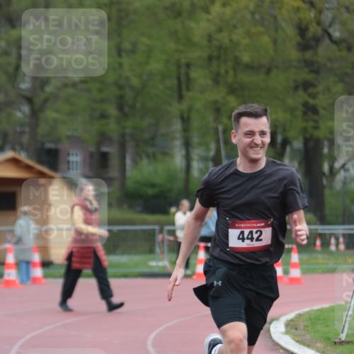 13.04.2025 - Hammer Lauf A. Gomolzig http://msf.ph/oto/7667319 13.04.2025 12:56:21 Ziel  meine-sportfotos.de