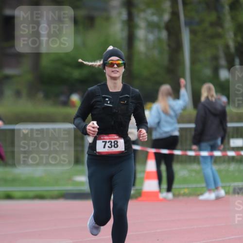 13.04.2025 - Hammer Lauf A. Gomolzig http://msf.ph/oto/7667333 13.04.2025 12:56:47 Ziel 738 meine-sportfotos.de