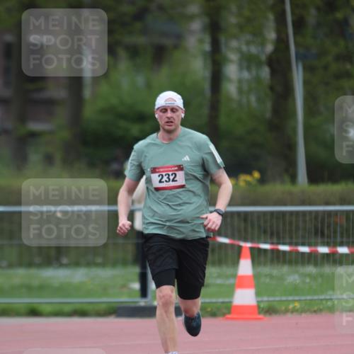 13.04.2025 - Hammer Lauf A. Gomolzig http://msf.ph/oto/7667355 13.04.2025 12:57:07 Ziel 232, 475, 1254, 1255 meine-sportfotos.de