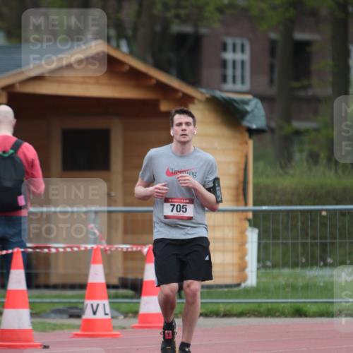 13.04.2025 - Hammer Lauf A. Gomolzig http://msf.ph/oto/7667360 13.04.2025 12:57:52 Ziel  meine-sportfotos.de