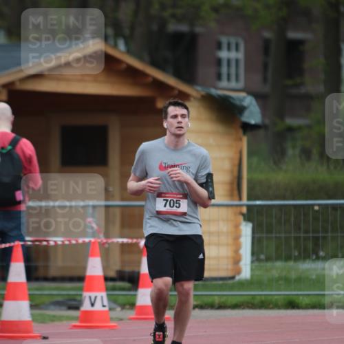 13.04.2025 - Hammer Lauf A. Gomolzig http://msf.ph/oto/7667361 13.04.2025 12:57:53 Ziel  meine-sportfotos.de