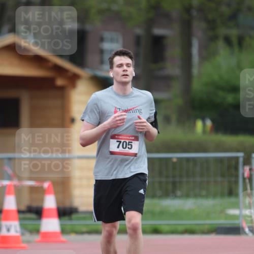 13.04.2025 - Hammer Lauf A. Gomolzig http://msf.ph/oto/7667365 13.04.2025 12:57:56 Ziel 432, 705 meine-sportfotos.de