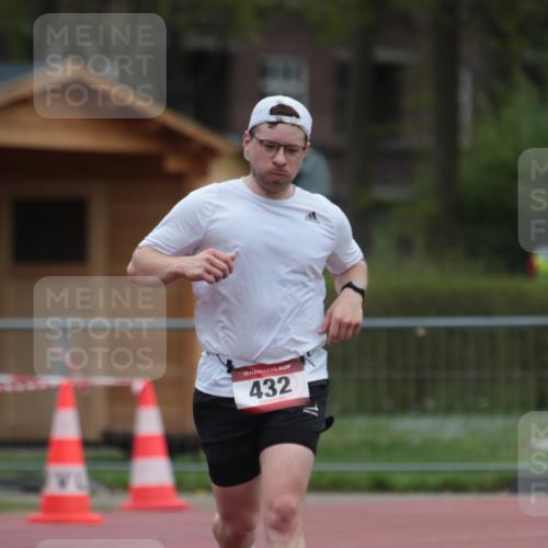 13.04.2025 - Hammer Lauf A. Gomolzig http://msf.ph/oto/7667369 13.04.2025 12:58:03 Ziel 432, 705 meine-sportfotos.de