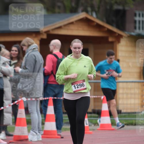13.04.2025 - Hammer Lauf A. Gomolzig http://msf.ph/oto/7667372 13.04.2025 12:58:13 Ziel 9, 524, 1296 meine-sportfotos.de