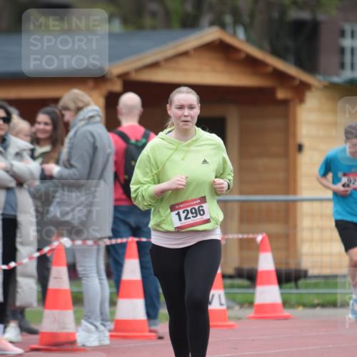 13.04.2025 - Hammer Lauf A. Gomolzig http://msf.ph/oto/7667373 13.04.2025 12:58:14 Ziel 9, 524, 1296 meine-sportfotos.de