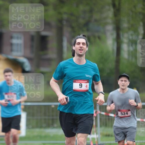 13.04.2025 - Hammer Lauf A. Gomolzig http://msf.ph/oto/7667376 13.04.2025 12:58:15 Ziel 9, 524, 1296 meine-sportfotos.de