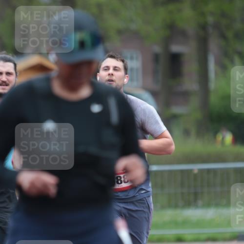 13.04.2025 - Hammer Lauf A. Gomolzig http://msf.ph/oto/7667391 13.04.2025 12:58:44 Ziel 588, 599, 1768 meine-sportfotos.de