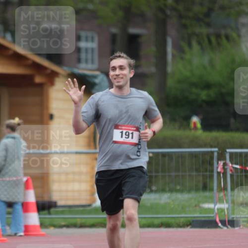 13.04.2025 - Hammer Lauf A. Gomolzig http://msf.ph/oto/7667403 13.04.2025 12:59:28 Ziel 191 meine-sportfotos.de