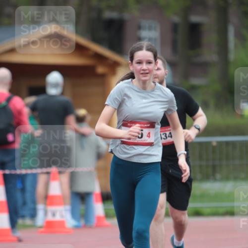 13.04.2025 - Hammer Lauf A. Gomolzig http://msf.ph/oto/7667414 13.04.2025 12:59:52 Ziel 15, 434 meine-sportfotos.de