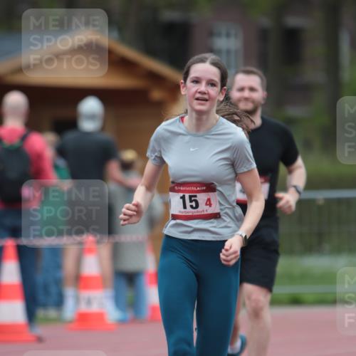 13.04.2025 - Hammer Lauf A. Gomolzig http://msf.ph/oto/7667415 13.04.2025 12:59:52 Ziel 15, 434 meine-sportfotos.de