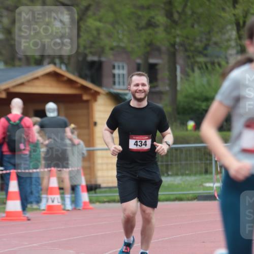 13.04.2025 - Hammer Lauf A. Gomolzig http://msf.ph/oto/7667416 13.04.2025 12:59:54 Ziel 434 meine-sportfotos.de