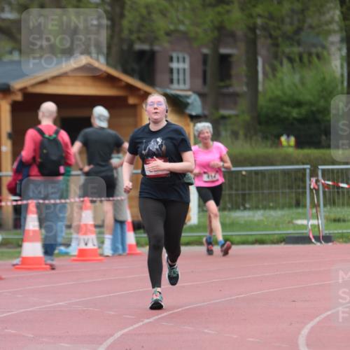 13.04.2025 - Hammer Lauf A. Gomolzig http://msf.ph/oto/7667419 13.04.2025 13:00:22 Ziel 414, 920 meine-sportfotos.de