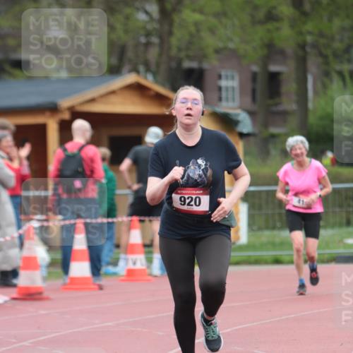 13.04.2025 - Hammer Lauf A. Gomolzig http://msf.ph/oto/7667422 13.04.2025 13:00:24 Ziel 414, 920 meine-sportfotos.de