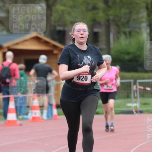 13.04.2025 - Hammer Lauf A. Gomolzig http://msf.ph/oto/7667423 13.04.2025 13:00:25 Ziel 414, 920 meine-sportfotos.de