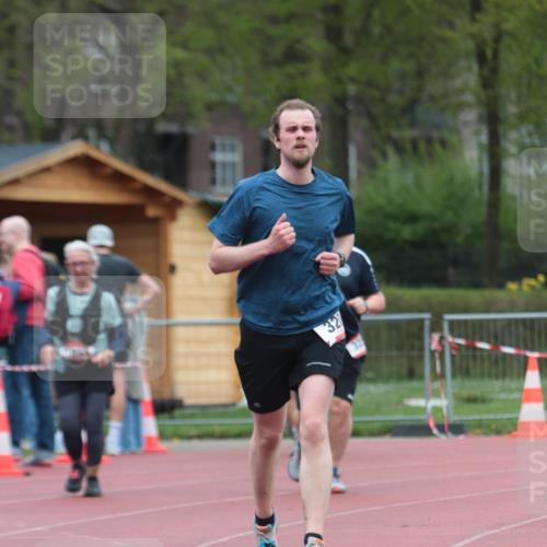 13.04.2025 - Hammer Lauf A. Gomolzig http://msf.ph/oto/7667428 13.04.2025 13:00:36 Ziel 320, 1810 meine-sportfotos.de