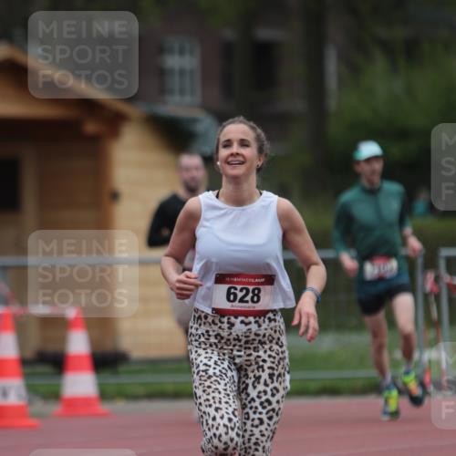 13.04.2025 - Hammer Lauf A. Gomolzig http://msf.ph/oto/7667461 13.04.2025 13:01:21 Ziel 474, 628, 1103 meine-sportfotos.de