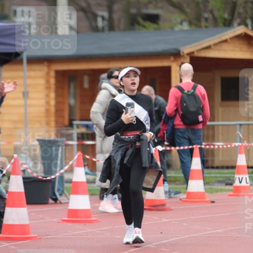 13.04.2025 - Hammer Lauf A. Gomolzig http://msf.ph/oto/7667483 13.04.2025 13:02:03 Ziel 482, 1201 meine-sportfotos.de