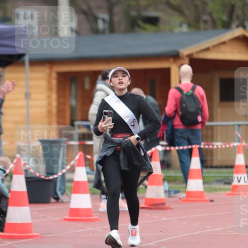 13.04.2025 - Hammer Lauf A. Gomolzig http://msf.ph/oto/7667484 13.04.2025 13:02:04 Ziel 482, 1201 meine-sportfotos.de