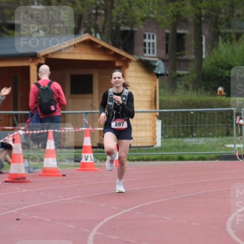 13.04.2025 - Hammer Lauf A. Gomolzig http://msf.ph/oto/7667506 13.04.2025 13:02:51 Ziel 897 meine-sportfotos.de