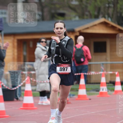 13.04.2025 - Hammer Lauf A. Gomolzig http://msf.ph/oto/7667510 13.04.2025 13:02:53 Ziel 897 meine-sportfotos.de