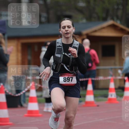 13.04.2025 - Hammer Lauf A. Gomolzig http://msf.ph/oto/7667512 13.04.2025 13:02:54 Ziel 897 meine-sportfotos.de