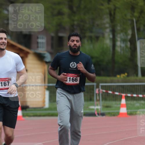 13.04.2025 - Hammer Lauf A. Gomolzig http://msf.ph/oto/7667524 13.04.2025 13:03:13 Ziel 1166, 1167 meine-sportfotos.de