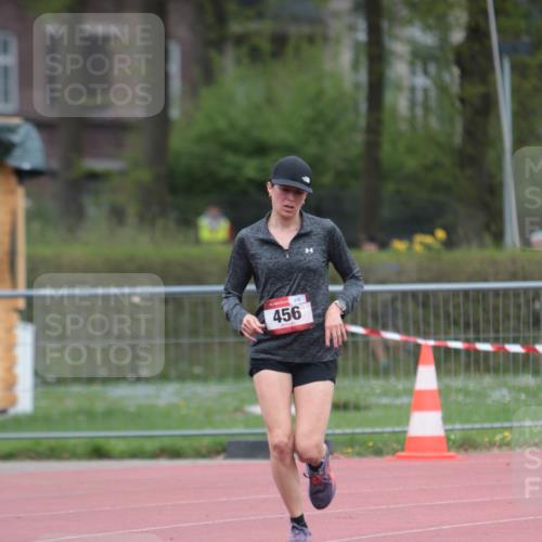 13.04.2025 - Hammer Lauf A. Gomolzig http://msf.ph/oto/7667527 13.04.2025 13:03:24 Ziel 456 meine-sportfotos.de