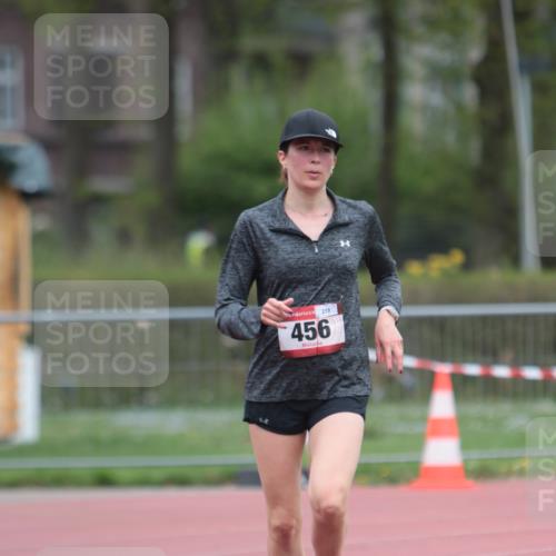 13.04.2025 - Hammer Lauf A. Gomolzig http://msf.ph/oto/7667530 13.04.2025 13:03:26 Ziel 456 meine-sportfotos.de