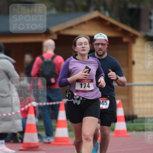 13.04.2025 - Hammer Lauf A. Gomolzig http://msf.ph/oto/7667545 13.04.2025 13:03:51 Ziel 167, 174, 1945 meine-sportfotos.de