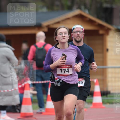 13.04.2025 - Hammer Lauf A. Gomolzig http://msf.ph/oto/7667546 13.04.2025 13:03:51 Ziel 167, 174, 1945 meine-sportfotos.de