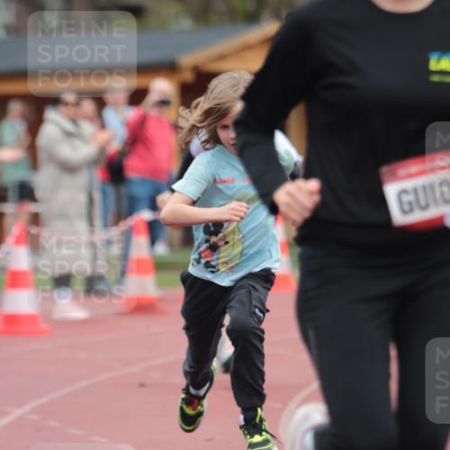 13.04.2025 - Hammer Lauf A. Gomolzig http://msf.ph/oto/7667561 13.04.2025 13:04:29 Ziel 8, 1593, 1594 meine-sportfotos.de