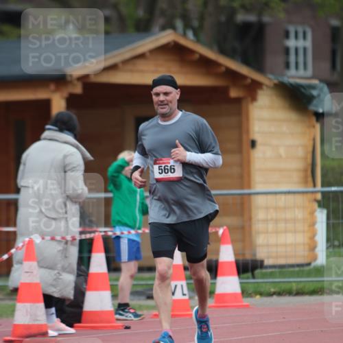 13.04.2025 - Hammer Lauf A. Gomolzig http://msf.ph/oto/7667612 13.04.2025 13:07:00 Ziel 566 meine-sportfotos.de