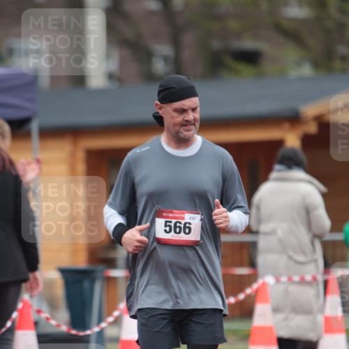 13.04.2025 - Hammer Lauf A. Gomolzig http://msf.ph/oto/7667616 13.04.2025 13:07:03 Ziel 244, 566, 737, 762 meine-sportfotos.de