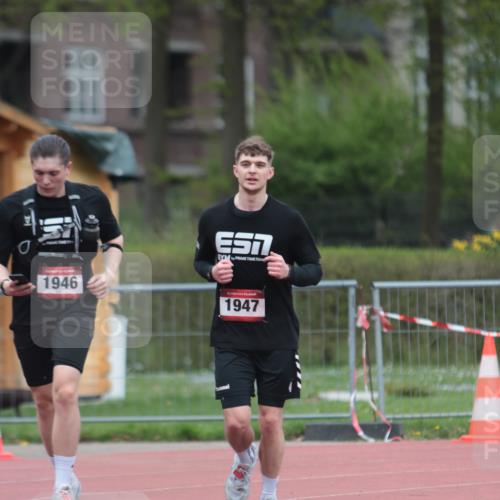 13.04.2025 - Hammer Lauf A. Gomolzig http://msf.ph/oto/7667647 13.04.2025 13:08:46 Ziel 1946, 1947 meine-sportfotos.de