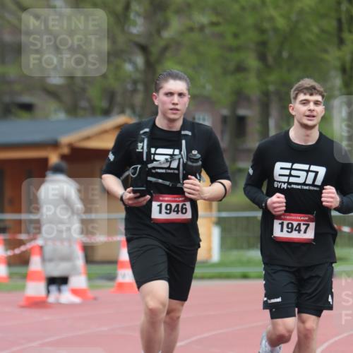 13.04.2025 - Hammer Lauf A. Gomolzig http://msf.ph/oto/7667651 13.04.2025 13:08:51 Ziel 1946, 1947 meine-sportfotos.de