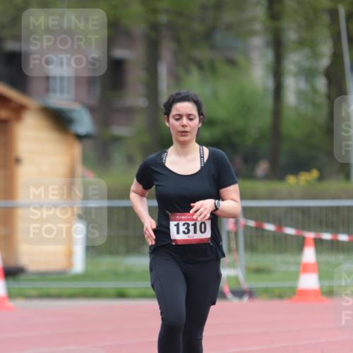 13.04.2025 - Hammer Lauf A. Gomolzig http://msf.ph/oto/7667655 13.04.2025 13:09:26 Ziel 1310 meine-sportfotos.de