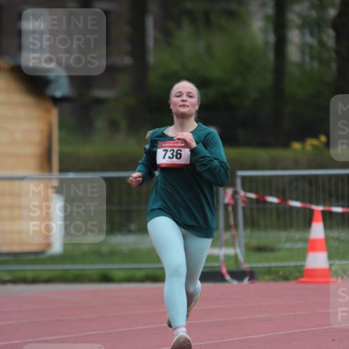 13.04.2025 - Hammer Lauf A. Gomolzig http://msf.ph/oto/7667660 13.04.2025 13:09:46 Ziel 736 meine-sportfotos.de